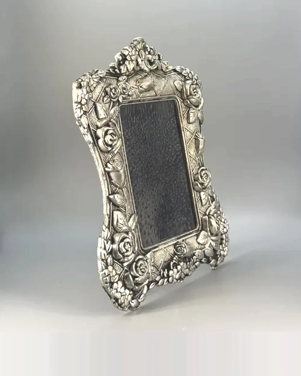 Gulabi Yaadein Photo Frame