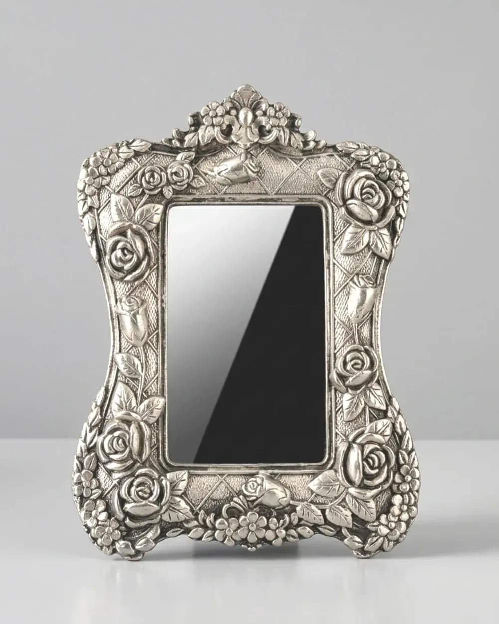 Gulabi Yaadein Photo Frame