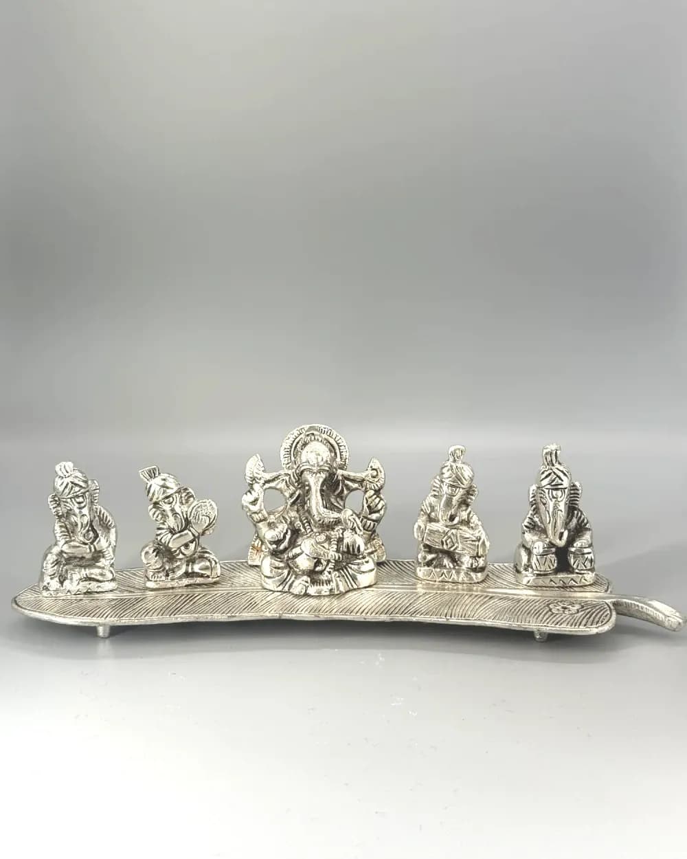 Musical Ganeshas
